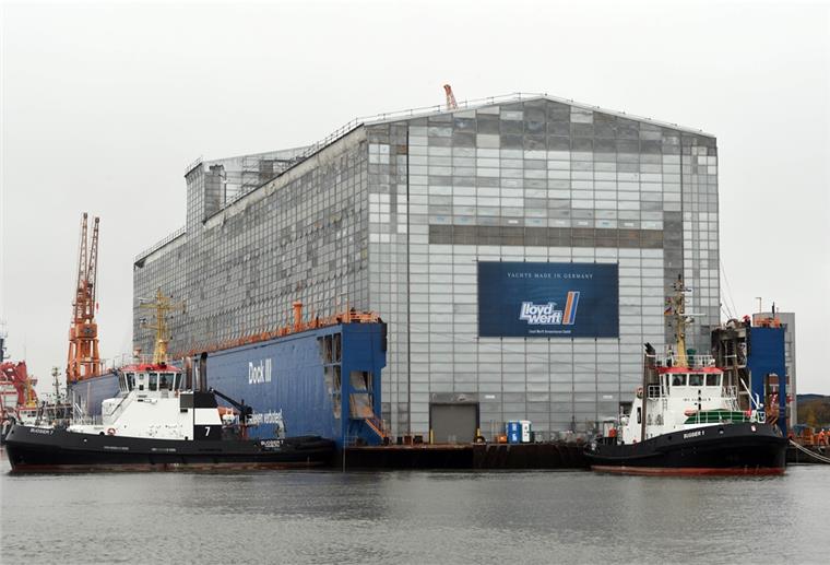 Die Lloyd Werft müsse in ihrer Substanz erhalten werden, fordert Bremerhavens SPD-Chef Martin Günthner angesichts der aktuellen Diskussion um einen Verkauf der Werft. Notfalls müsse sich auch das Land Bremen wieder beteiligen.
