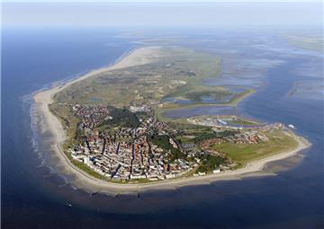 Die Luftaufnahme zeigt die ostfriesische Insel Norderney.