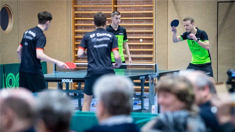 Die Luneststedter Heye Koepke (links) und Dennis Heinemann können in der Relegation auf die Unterstützung der heimischen Tischtennis-Fans setzen.