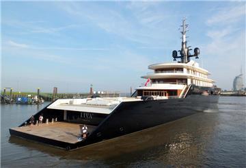 Die Megayacht „Liva O“ hat Bremerhaven am Samstag verlassen.