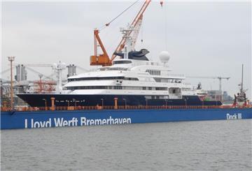  Megayacht 