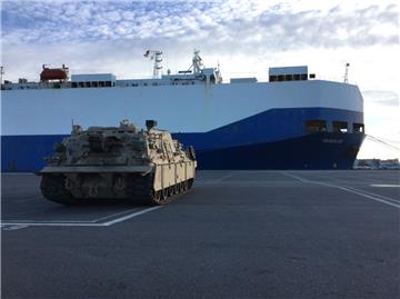 Die meisten der rund 4000 US-Soldaten, die zur Brigade gehören, werden allerdings mit dem Flugzeug direkt nach Polen fliegen.