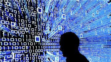 Die Menschen in Deutschland nutzen immer häufiger Anwendungen Künstlicher Intelligenz.