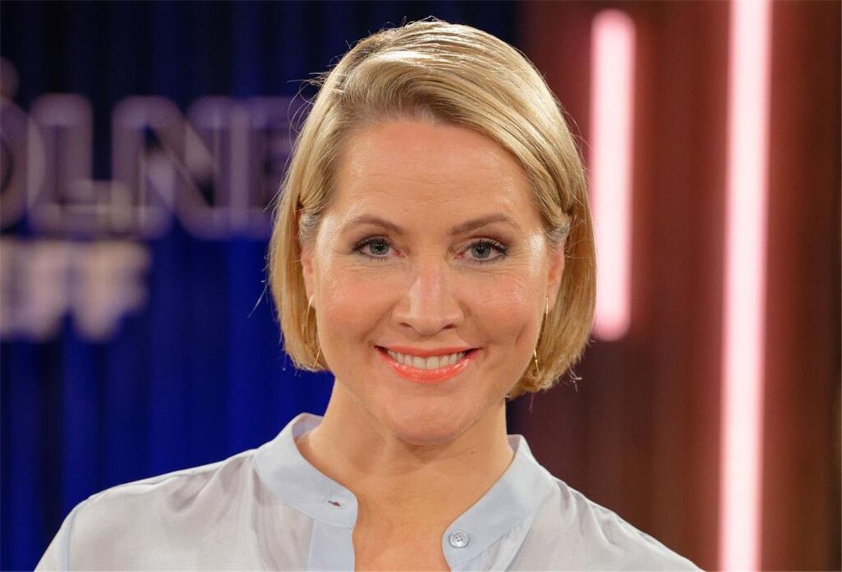 Judith Rakers: Erster Gemüseanbau schon als Kind Die Moderatorin Judith Rakers wohnt im Hamburger Umland und baut dort Gemüse zur Selbstversorgung an.