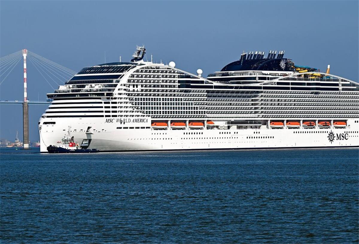 Hurrikan Erin wirbelt kurzfristig Kreuzfahrt-Routen in der Karibik durcheinander Die MSC World America, das neueste Flaggschiff von MSC Cruises, musste bereits mehrere geplante Stopps streichen.