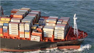 Die „MSC Zoe“ ist in der Nordsee unterwegs und hat durch den Sturm auf dem Weg nach Bremerhaven Ladung in der Nordsee verloren. Vor sechs Jahren ereignete sich das spektakuläre Unglück. Forscher der Jade Hochschule in Elsfleth haben Lösungen gefunden, die Folgen solcher Havarien in Grenzen zu halten.