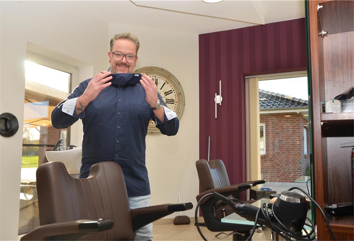 Frisör-Obermeister plädiert für Einhaltung der Hygieneregeln Die Mund-Nasen-Maske ist nur ein Bestandteil des Hygienekonzepts der Innungsfrisöre.