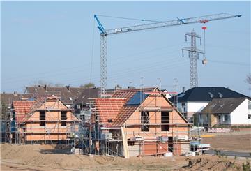 Die Nachfrage nach Bauland in Wehdel – hier ein Symbolfoto – reißt nicht ab. Der Ortsrat hat deshalb den Weg für neue Baugebiete freigemacht.