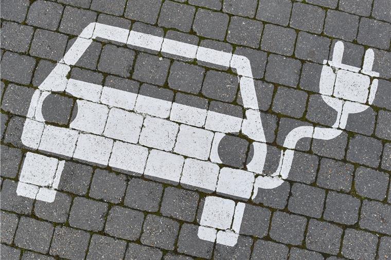 Die Nachfrage nach Elektroautos und Hybriden in Deutschland ist deutlich gestiegen.