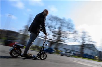 Die neuen E-Tretroller sorgen nicht überall für Begeisterung.
