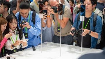 Die neuen iPhones sollen Apple in die KI-Ära bringen.