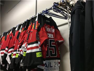 Die neuen Trikots für die Playoffs sind da. 