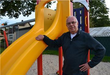 Die Neugestaltung des Spielplatzes war sein letztes Werk: Meinhard Hühnken (74) gibt sein Amt als Ortsvorsteher ab.
