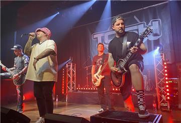 Die Nordenhamer Metalband "Tosh" hatte am vergangenen Samstag ihr Comeback-Konzert in der Jahnhalle.