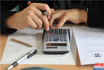 Die Nordenhamer Schüler beschweren sich, dass die Mathe-Abiturprüfungen zu komplex waren, um die Aufgaben in der vorgegebenen Zeit zu lösen.