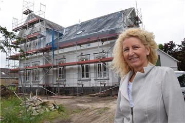Die Nordenhamerin Sabine Dorn hatte diese Villa im vergangenen Jahr gekauft. Aktuell lässt sie das Gebäude restaurieren.