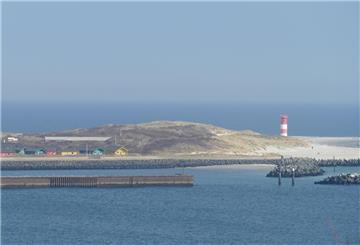 Blick auf die Nordsee-Insel Düne neben Helgoland. Die Nordsee-Insel Düne ist weitgehend unbekannt. Sie liegt direkt neben Helgoland und ist ein Paradies für Urlauber.