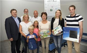 Die Nordsee-Zeitung hat den Gewinnern des Eurotrainers Preise im Wert von rund 2500 Euro übergeben.