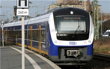 Die Nordwestbahn will mehr Lokführer zur Verfügung stellen.