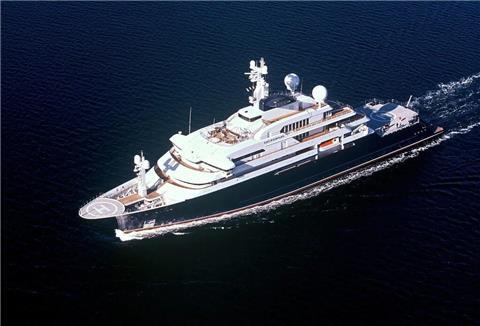 Die Megayacht „Octopus“ 