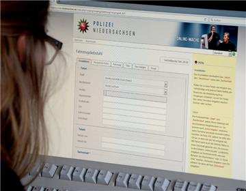Die Online-Wache hat sich nach Einschätzung der Polizei in Niedersachsen und Bremen unterschiedlich gut bewährt. 