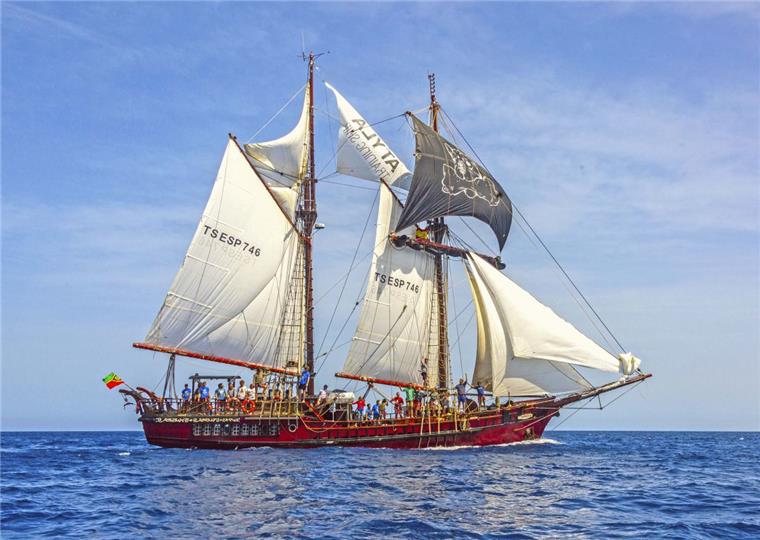 Darum darf die "Atyla" nicht nach Bremerhaven Die Papiere der "Atyla" werden nicht anerkannt. Deshalb kann der Traditionssegler nicht nach Bremerhaven kommen.