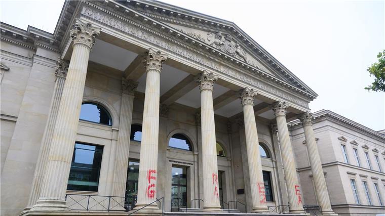 Die Parole „Free Gaza“ war tagelang am sogenannten Leineschloss in Hannover zu sehen. (Archivbild)