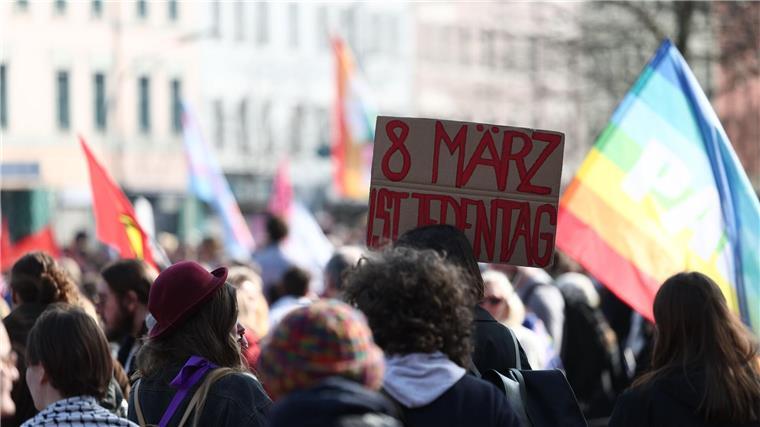 Die Petition für einen neuen Feiertag am 8. März hat mehr als 7.000 Unterschriften erhalten. (Archivbild)