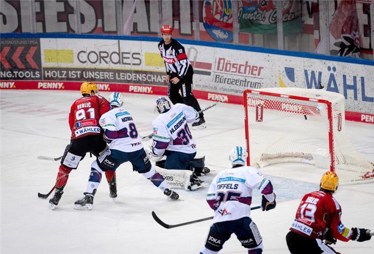 Die Pinguins erspielten sich viele Chancen. Vor allem im Mitteldrittel.
