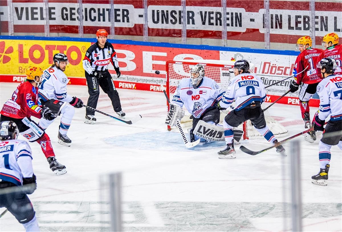 Die Pinguins haben sich zum Abschluss der Hauptrunde gegen die Nürnberg Ice Tigers durchgesetzt.