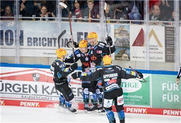 Die Pinguins wollen auch gegen Iserlohn wieder jubeln.