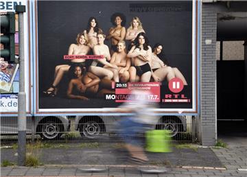 Die Plakate zur Casting-Show „Curvy Supermodel“, die montags auf RTL2 gezeigt wird, sind auch in Bremerhaven zu sehen.
