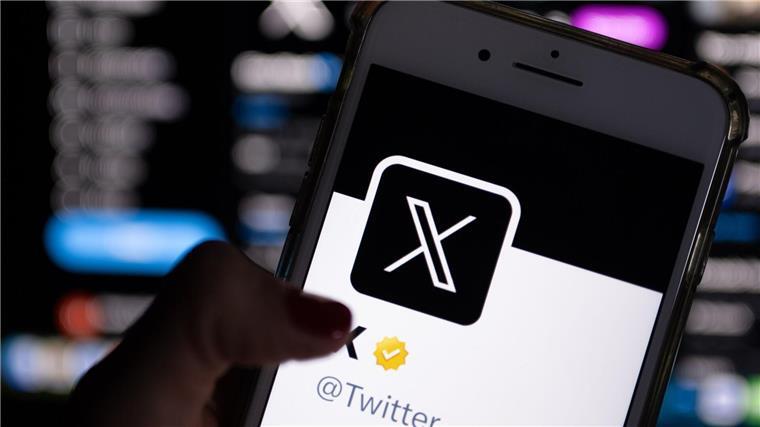 Unternehmen fahren Aktivitäten auf Twitter/X zurück Die Plattform X verleirt bei Unternehmen in Deutschland an Bedeutung.