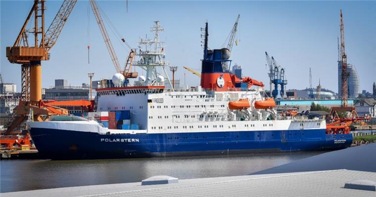 "Polarstern" ist wieder in Bremerhaven Die Polarstern ist wieder am Pier der Lloydwerft.
