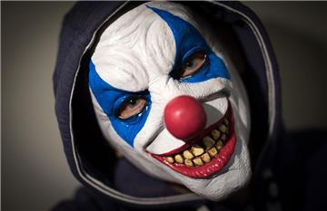 Die Polizei Bremerhaven ist in Sorge, dass sogenannte Horrorclowns zu Halloween in der Region wieder ihr Unwesen treiben. 