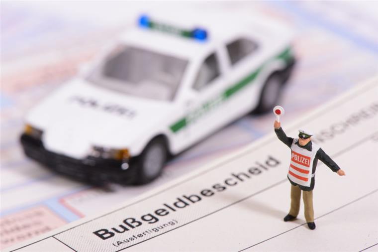 Die Polizei Bremerhaven will im Straßenverkehr härter durchgreifen. Das kostet Ressourcen - die anders wo fehlen. Aber um das verantwortungslose Verhalten mancher Verkehrsteilnehmer zu bestrafen, ist das notwendig. 