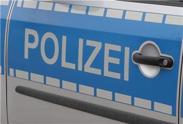 Die Polizei ermittelt gegen drei Unbekannte.