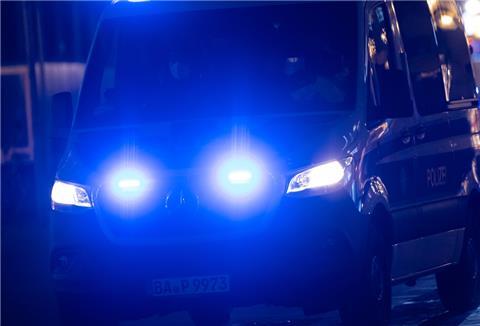 Die Polizei hat einen betrunkenen Lkw-Fahrer bei Loxstedt erwischt.