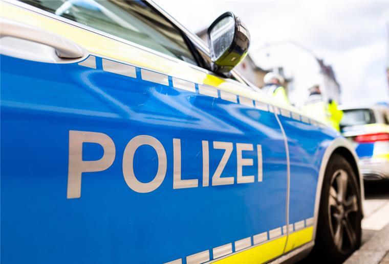 Die Polizei in Zeven ermittelt, nachdem in der Nacht zu Donnerstag zwei Transporter geknackt wurden.