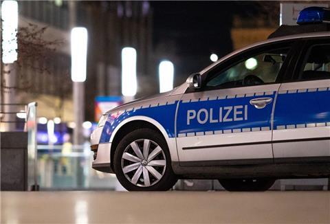 Die Polizei muss kontrollieren, dass ab 21 Uhr niemand mehr ohne triftigen Grund auf der Straße ist.
