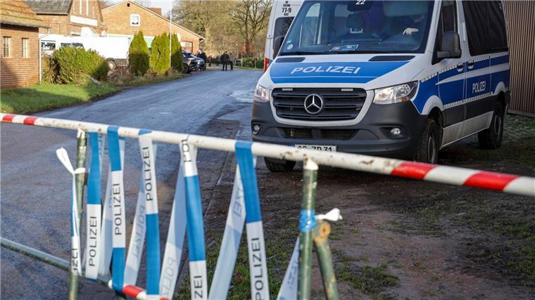 Die Polizei sicherte den Veranstaltungsort.