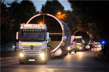 Die Polizei soll bei der Begleitung von Schwertransporten künftig durch Verwaltungshelfer entlastet werden. 