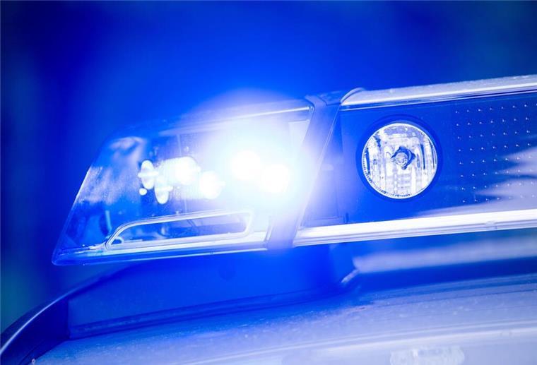 Die Polizei stoppte in Bremerhaven zwei Raser, die mit 140 km/h in der Stadt unterwegs waren. 