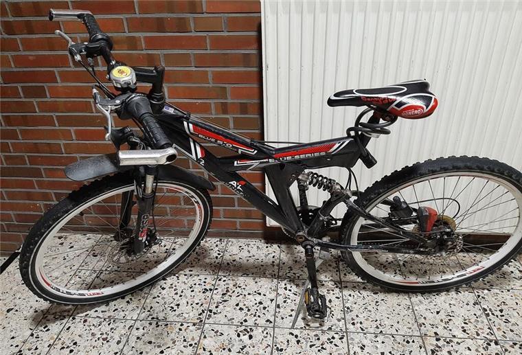 Offenbar gestohlen: Wem gehört dieses Fahrrad? Die Polizei sucht den Eigentümer dieses Fahrrads.