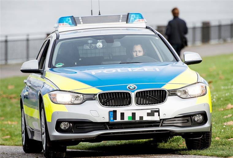 Tiere fressen Giftköder in Köhlen Die Polizei sucht nach einem Unbekannten, der in Köhlen Giftköder ausgelegt hat.