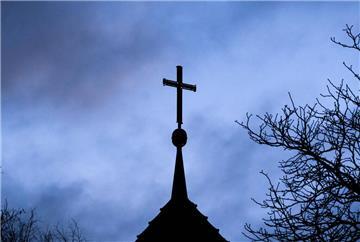 Die Polizei und Staatsanwaltschaft Bremen ermitteln derzeit gegen einen ehemaligen Mitarbeiter der Bremischen Evangelischen Kirche.