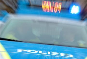 Die Polizei Zeven ermittelt nach einem Taschendiebstahl in einem Discounter.