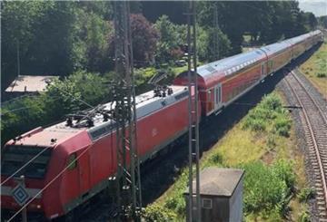 RE-Zug in Bremerhaven-Wulsdorf.