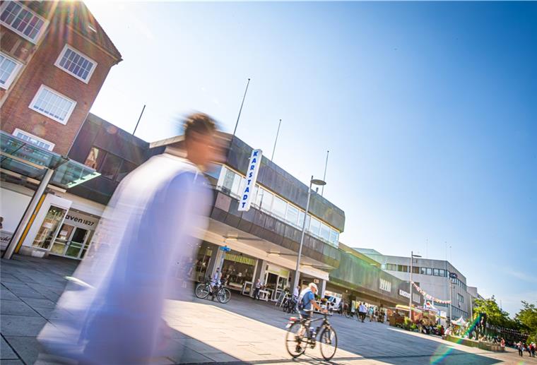 Die RFR Holding aus Frankfurt übernimmt die Immobilie, in der sich derzeit noch die Galeria-Kaufhof-Karstadt-Filiale im Bremerhavener Columbuscenter befindet.