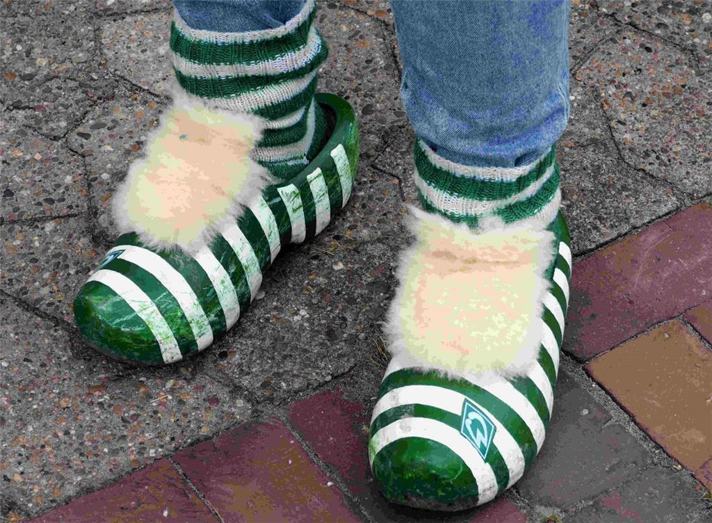 Die richtigen Schuhe an und schon klappt es mit einem Werder-Sieg.